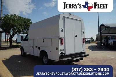 2025 Chevrolet Express Cutaway 3500 Base