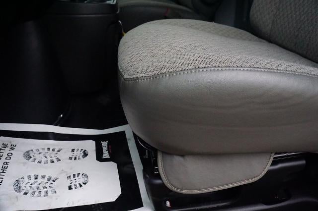 2025 Chevrolet Express Cutaway 3500 Base