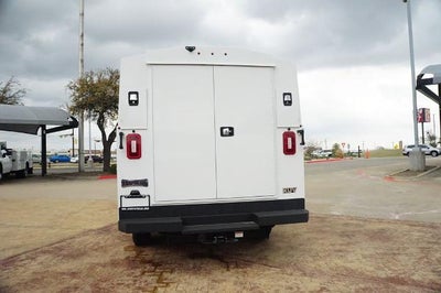 2025 Chevrolet Express Cutaway 3500 Base