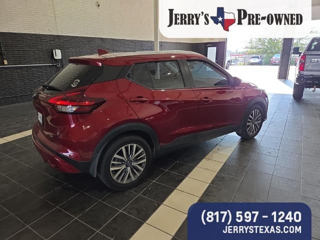 2022 Nissan Kicks SV