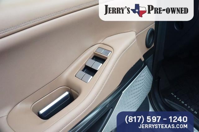 2025 Lincoln Navigator L Black Label