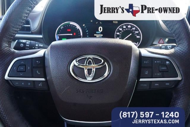 2023 Toyota Sienna Platinum