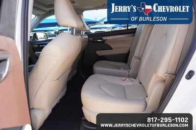 2022 Toyota Highlander Hybrid Limited