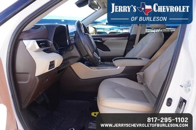 2022 Toyota Highlander Hybrid Limited