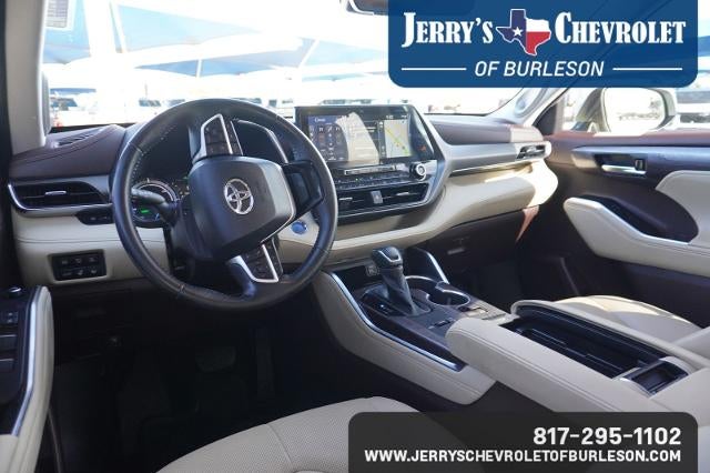 2022 Toyota Highlander Hybrid Limited