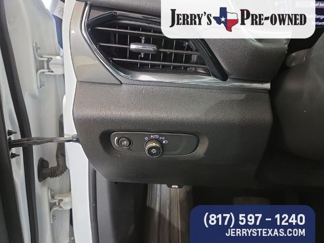 2023 Chevrolet Traverse LT