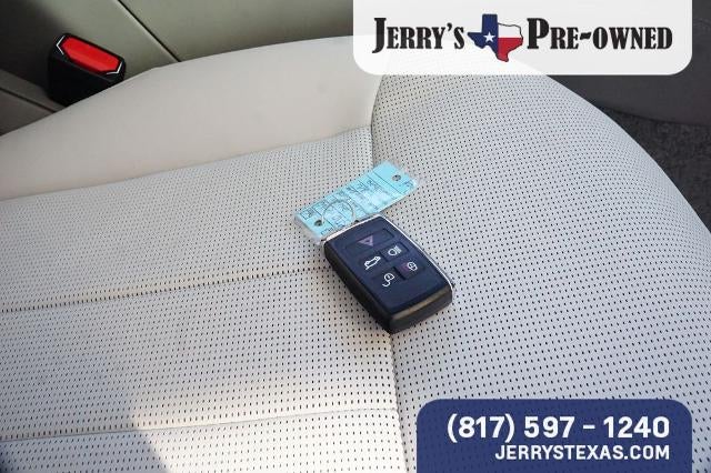 2024 Land Rover Range Rover SV