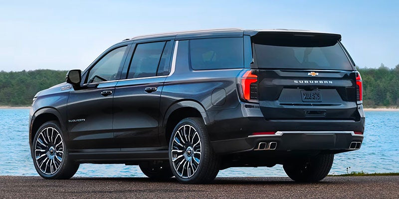 Chevrolet Suburban Black on lake side